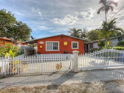 1734 NW 69th St, Miami, FL, 33147
