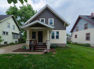 213 Harrison Ave, Waukesha, WI 53186
