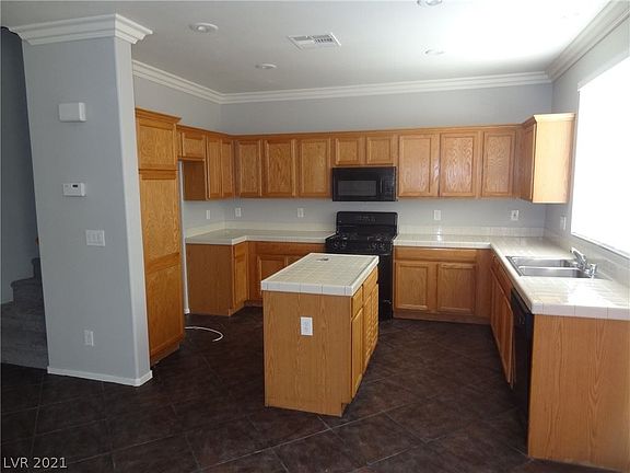 3rd image of 9349 Wildcat Springs Ave