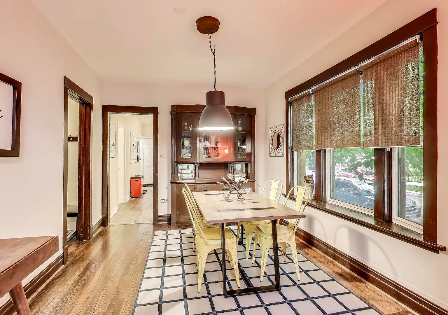 2 bed, 1200 sqft, $2,600 — Photo 4
