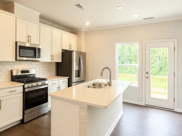 1846 Poe Farm Ave, Apex, NC 27502