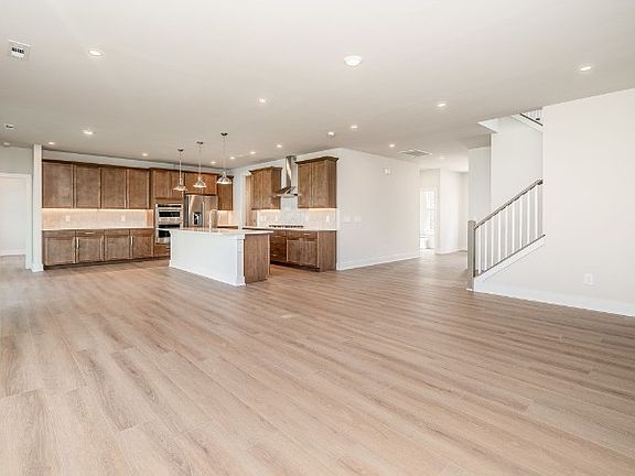 5th image of 431 Tomlinson Pointe Dr Lot 20