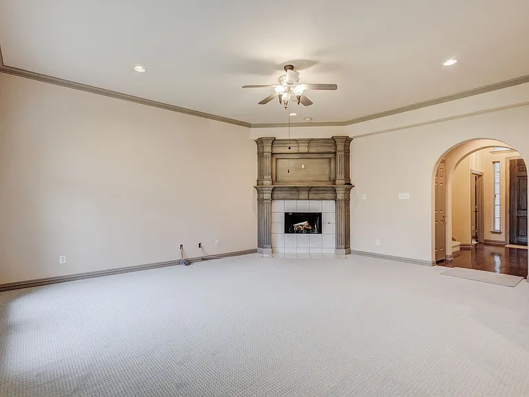 2010 Vista Dr — Photo 11