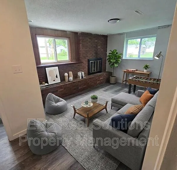 2564 Maybury Rd — Photo 4