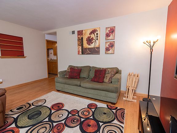 3rd image of 7415 W Beckett Ave