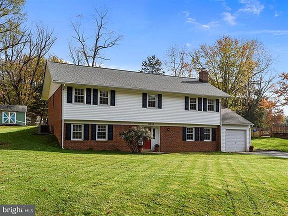 3rd image of 17813 Park Mill Dr
