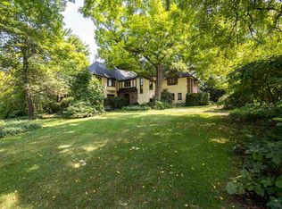 905 Ridgewood Rd, Rockford, IL 61107