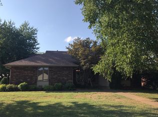 3817 S Virginia Pl, Springfield, MO 65807