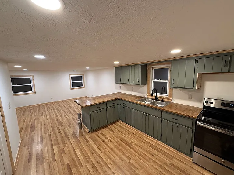 252 Wilcox Dr — Photo 4