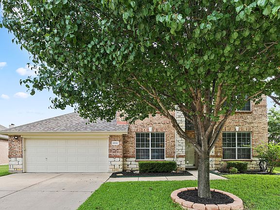 4th image of 1032 Fair Oaks Dr