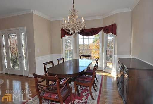 2nd image of 302 Sandalin Ln