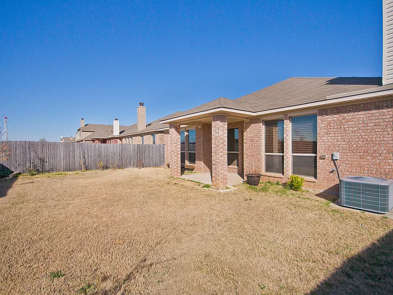 3205 Buckthorn Ln — Photo 22