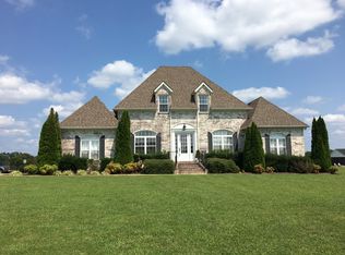 4005 Estate Ln, Columbia, TN 38401
