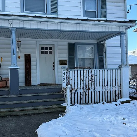459 Brainard Pl — Photo 1