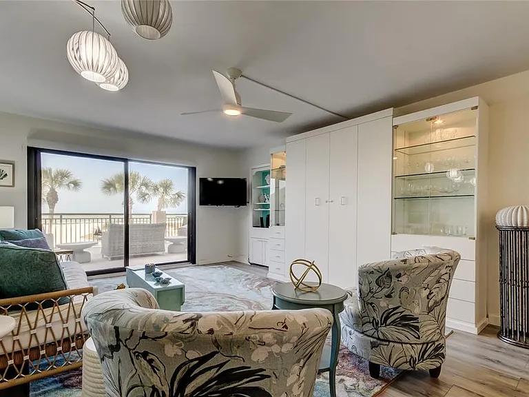 1270 Gulf Blvd #304 — Photo 7