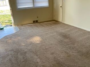 507 3rd St, Baldwin City, KS 66006