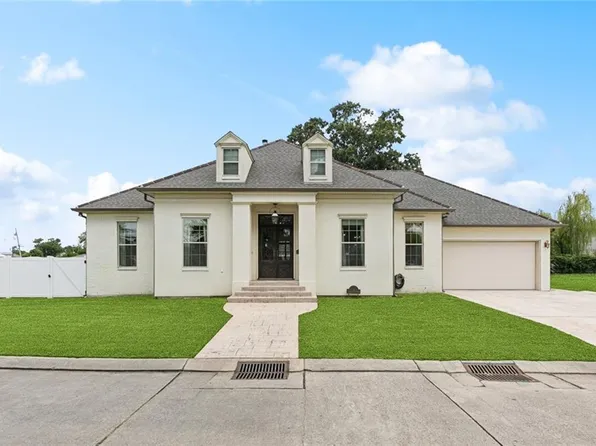 2 Laux Manor Dr, Metairie, LA 70003