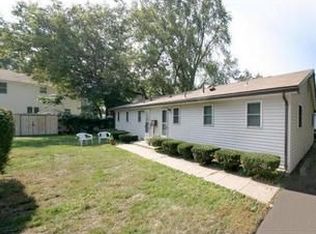 47 Blodgett St, Springfield, MA 01108