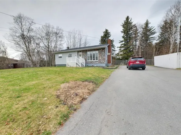 91 Midland Row, Pasadena, NL A0L-1K0