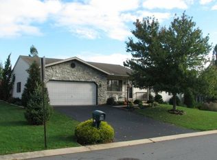 66 Clover Dr, Denver, PA 17517
