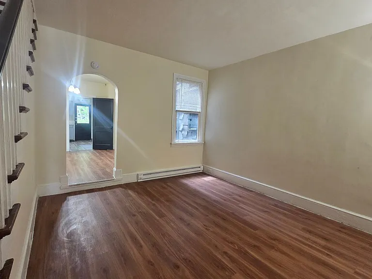 721 W Market St — Photo 19