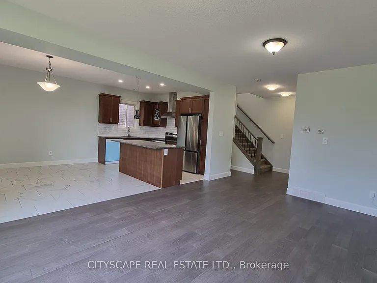 184 Knott Dr #UPPER — Photo 11