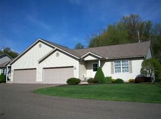 201 Aspen Dr, Dover, OH