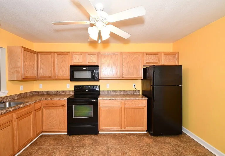 104 Streamwood Dr — Photo 9