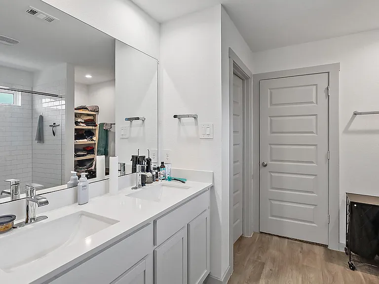 14814 Cold Water Dr — Photo 12