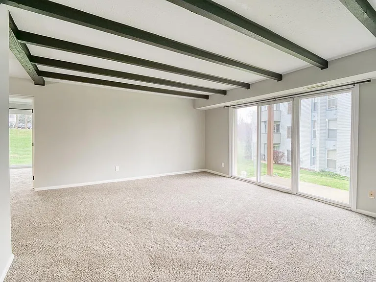 1675 Cedarwood Dr #B — Photo 6
