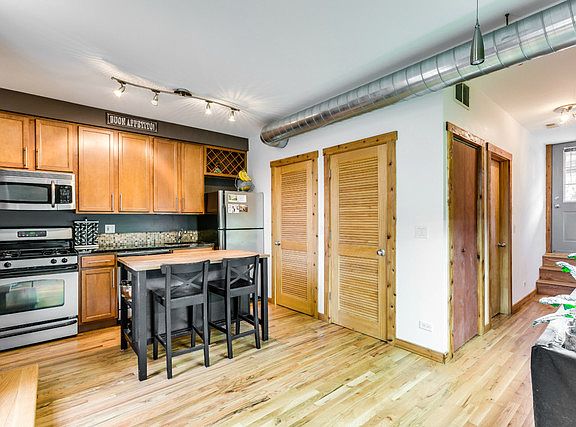 5th image of 4106 N Mozart St