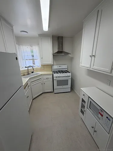 8016 Lemon Ave Photo 1