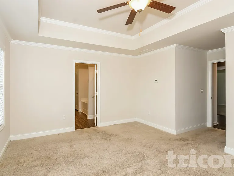 2 Ireland Ln — Photo 6