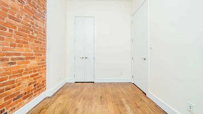 Rented by Nooklyn NYC LLC | media 12