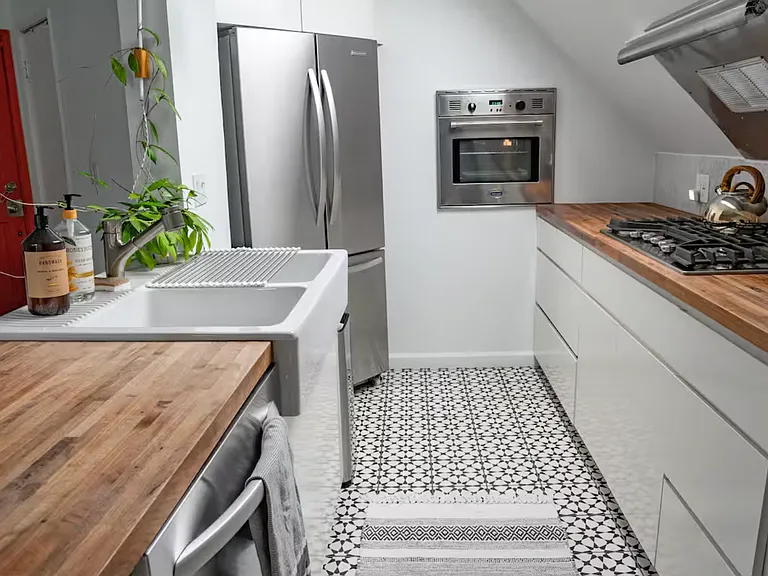 7041 Woodrow Wilson Dr — Photo 8