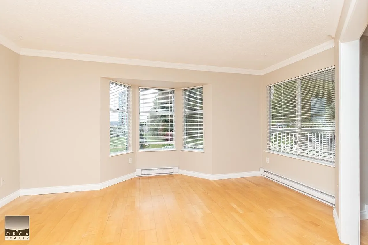 2 bed, 829 sqft, $2,150 — Photo 2