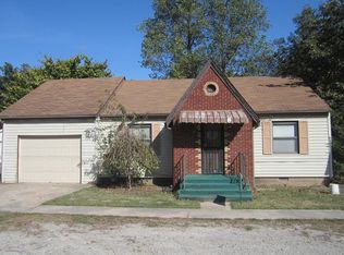 711 W Court St, Piggott, AR 72454