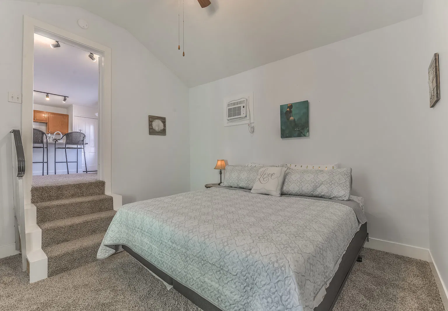 1 bed, 900 sqft, $1,395 — Photo 4