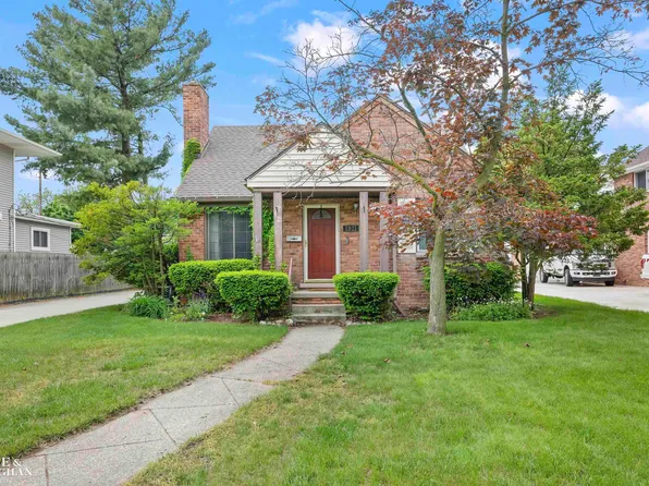 1921 Pinecrest Dr, Ferndale, MI 48220