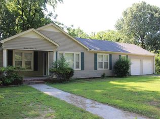 1410 Lovers Ln, Dyersburg, TN 38024