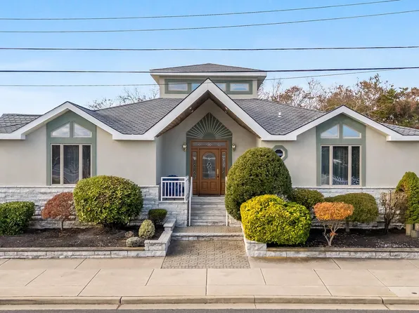 9500 Seaview Ave, Wildwood Crest, NJ 08260