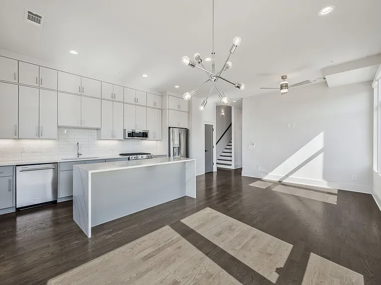 1648 19th Ave S #12 — Photo 8