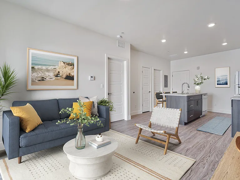 Eden Apartments — Photo 42