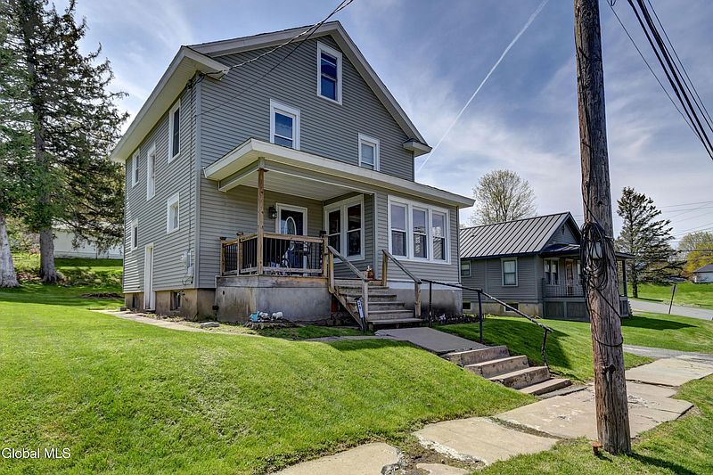 3rd image of 29 Highland Place