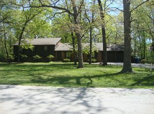 475 Greenbriar Dr, Crete, IL 60417