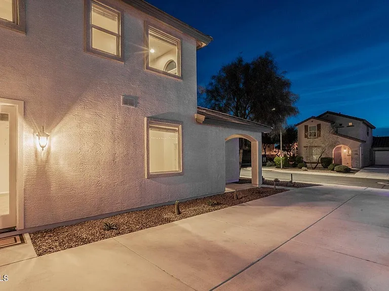 7364 W Palo Brea Ln — Photo 38