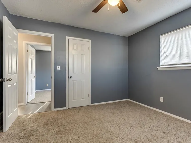 207 Stanton Dr — Photo 10