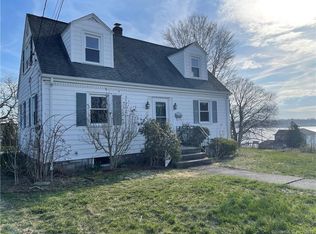 33 Baker Ave, Groton, CT 06340