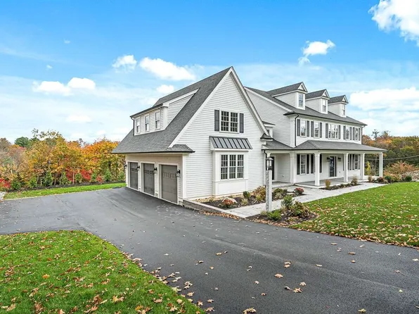 14 Liana St, Woburn, MA 01801