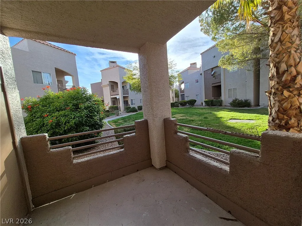 Building Photo - 6885 Tamarus St #101